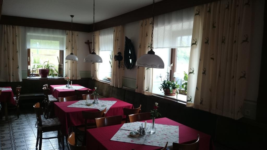 Gasthof Grabenwirt Irdning Buitenkant foto