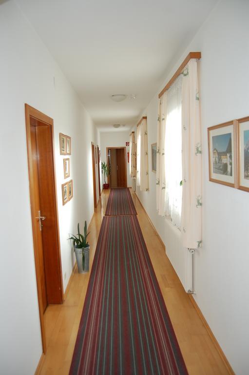 Gasthof Grabenwirt Irdning Buitenkant foto