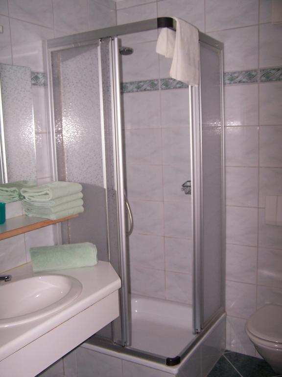 Gasthof Grabenwirt Irdning Kamer foto