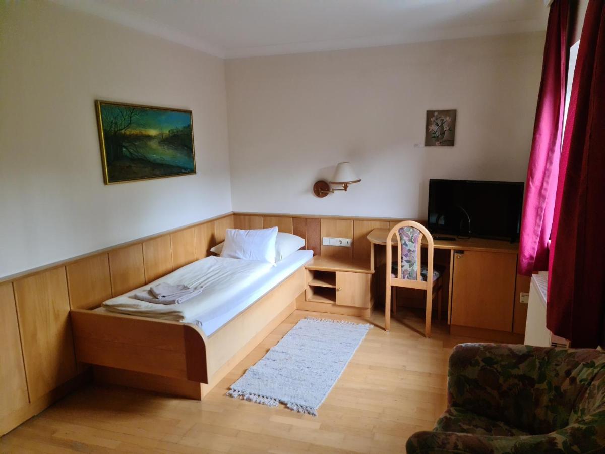 Gasthof Grabenwirt Irdning Kamer foto
